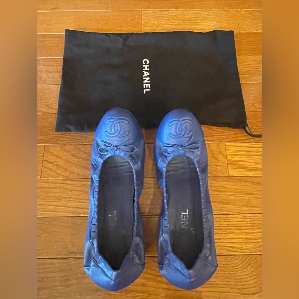 Chanel flats